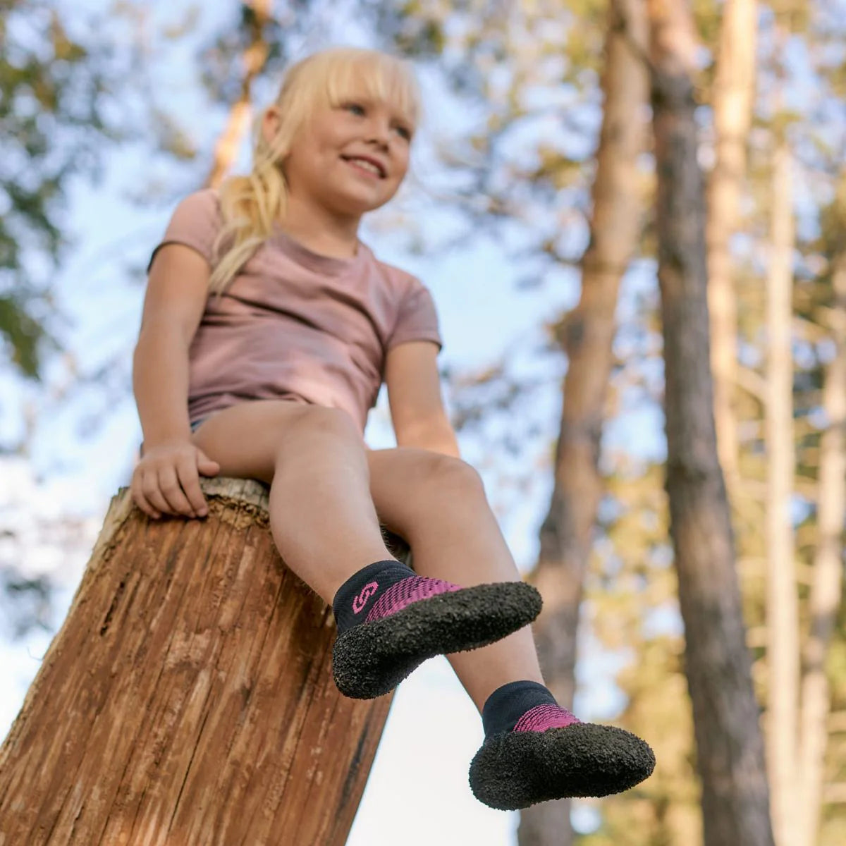 Skinners | Kids Strumpsko | Trygga & fria barfotabarn Skinners TJÅKKO