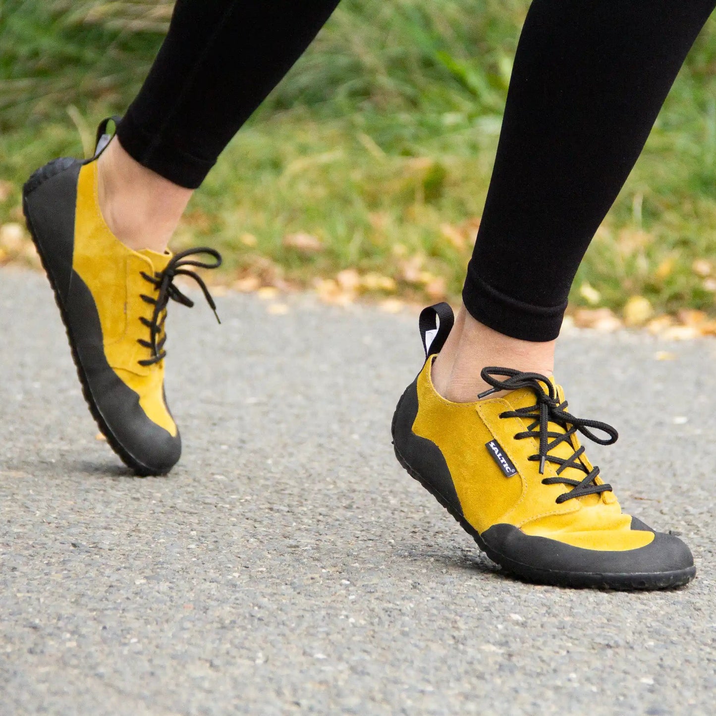 Saltic | Outdoor Flat | Låg outdoor-sko för vår till höst Saltic TJÅKKO