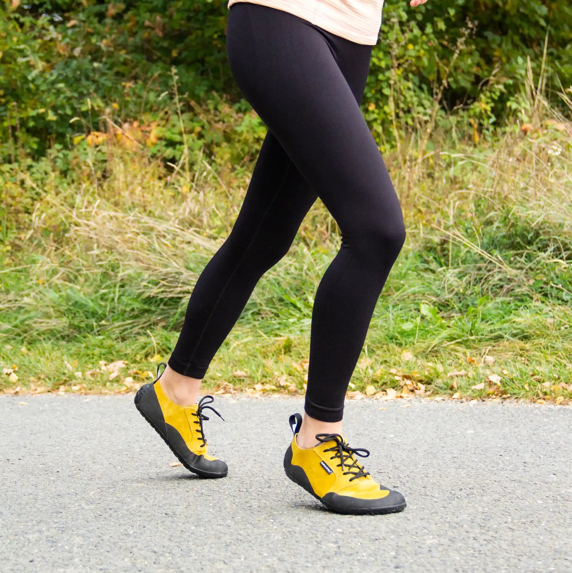 Saltic | Outdoor Flat | Låg outdoor-sko för vår till höst Saltic TJÅKKO