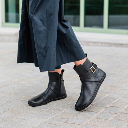 Divine Shapen TJÅKKO Shoes & Adventure