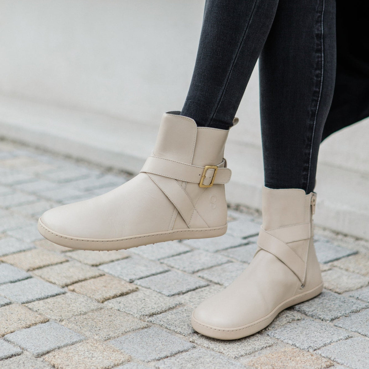 Divine Shapen TJÅKKO Shoes & Adventure