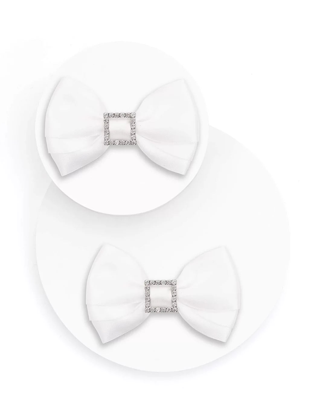 Shapen | Skodekoration | Rosett i satin med strass Shapen TJÅKKO