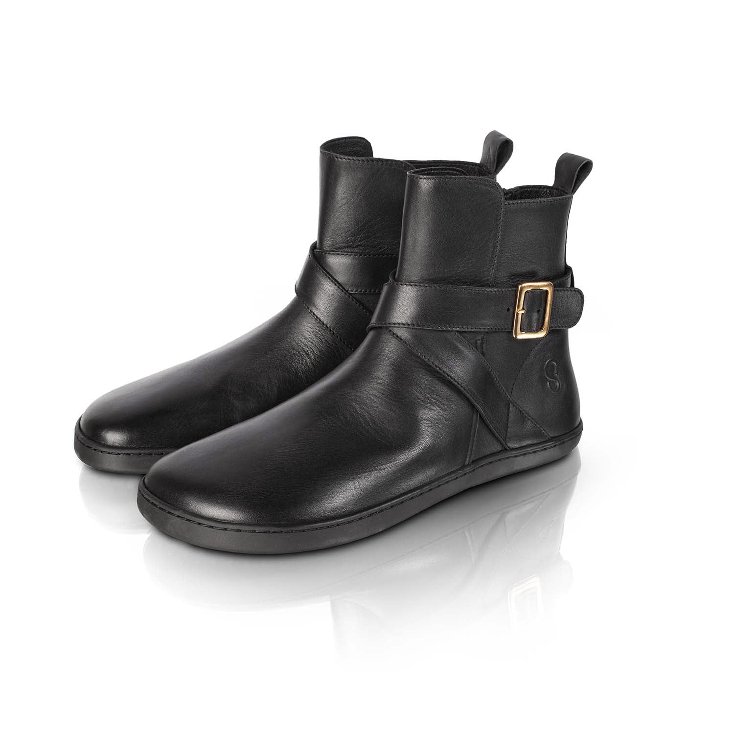 Divine Shapen TJÅKKO Shoes & Adventure