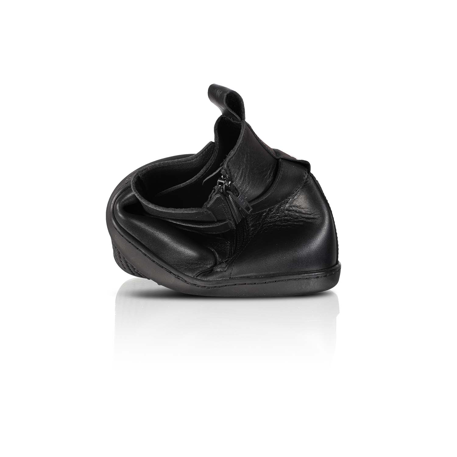 Divine Shapen TJÅKKO Shoes & Adventure
