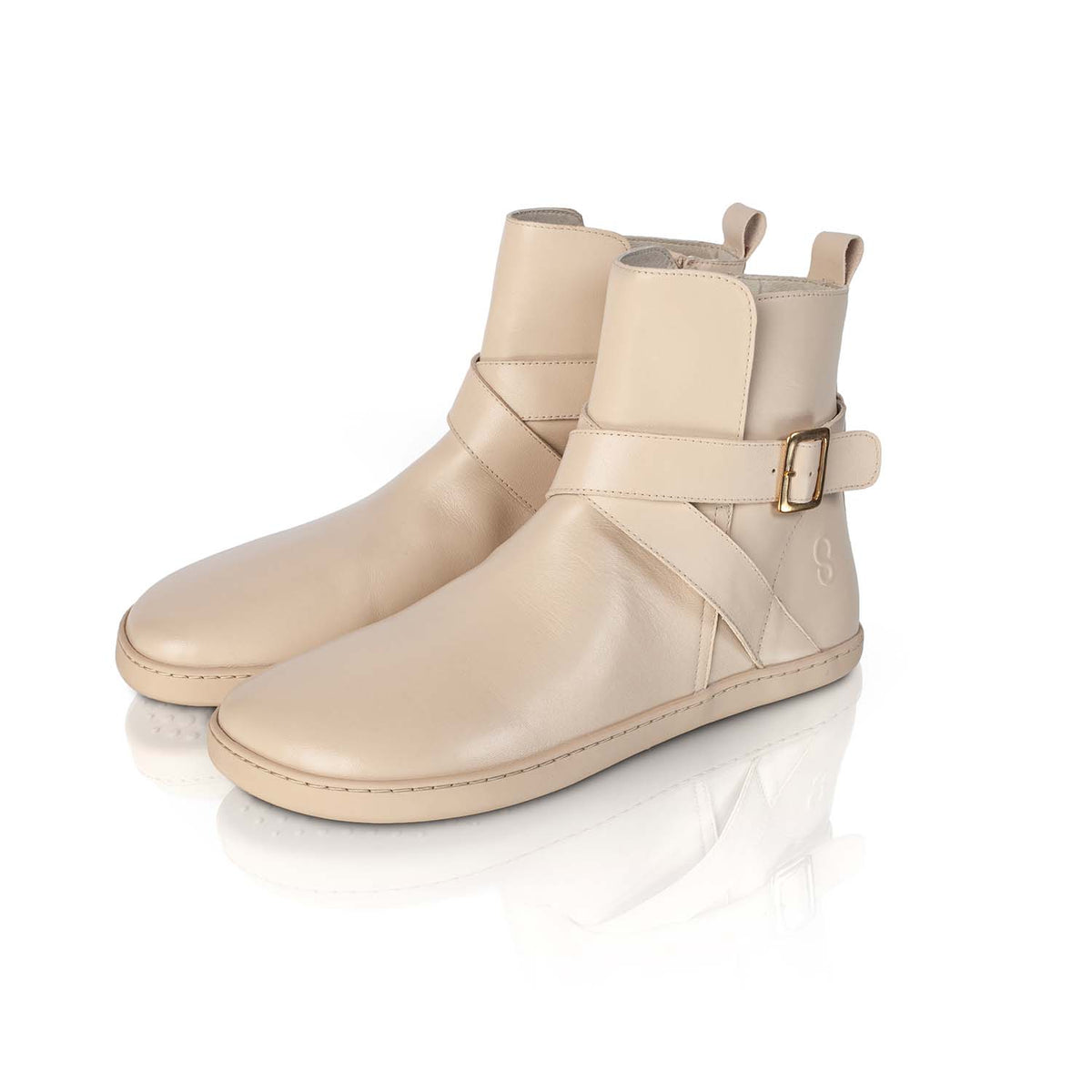 Divine Shapen TJÅKKO Shoes & Adventure