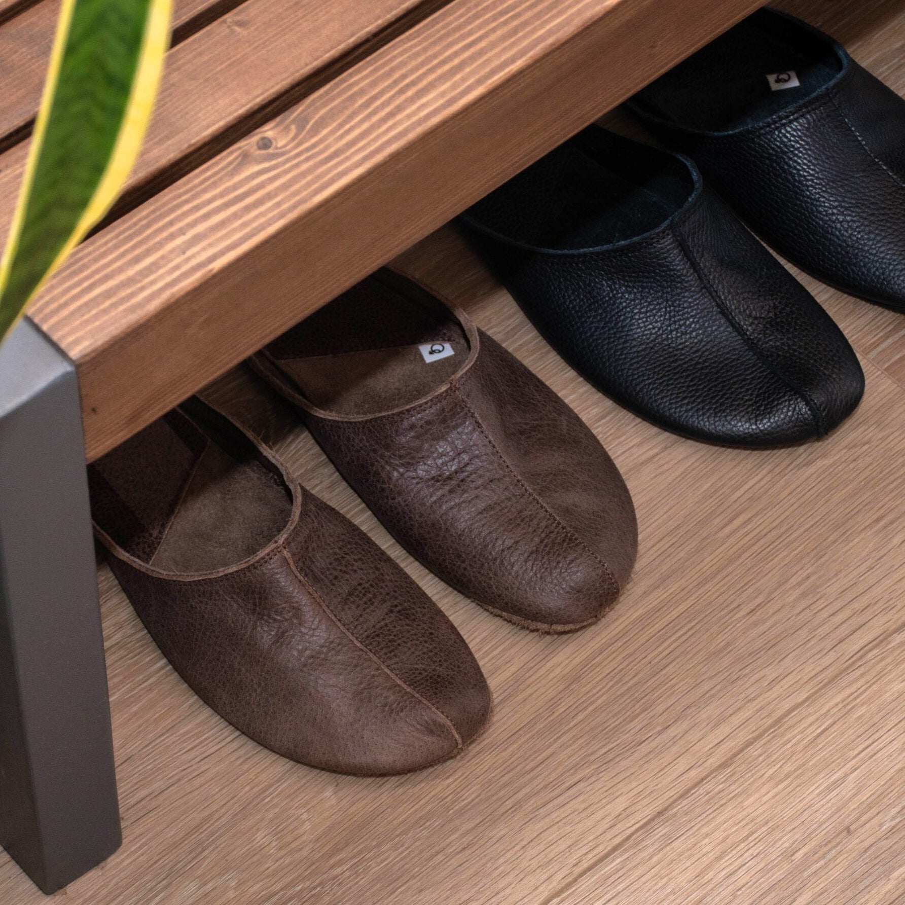 OmaKing | Toffla | Barfotatoffel i läder OmaKing TJÅKKO